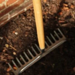 Kent & Stowe Stainless Steel Long Handled Soil Rake 12 Kent & Stowe Stainless Steel Long Handled Soil Rake -Elho Shop 1031059 4