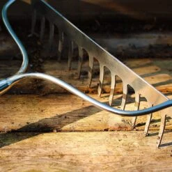 Kent & Stowe Stainless Steel Long Handled Soil Rake 13 Kent & Stowe Stainless Steel Long Handled Soil Rake -Elho Shop 1031059 5