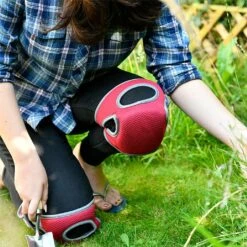 Burgon & Ball Sangria Kneelo® Knee Pads 7 Burgon & Ball Sangria Kneelo® Knee Pads -Elho Shop 1171504 3