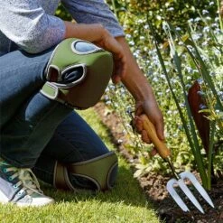 Burgon & Ball Moss Kneelo® Knee Pads 7 Burgon & Ball Moss Kneelo® Knee Pads -Elho Shop 1171507 3