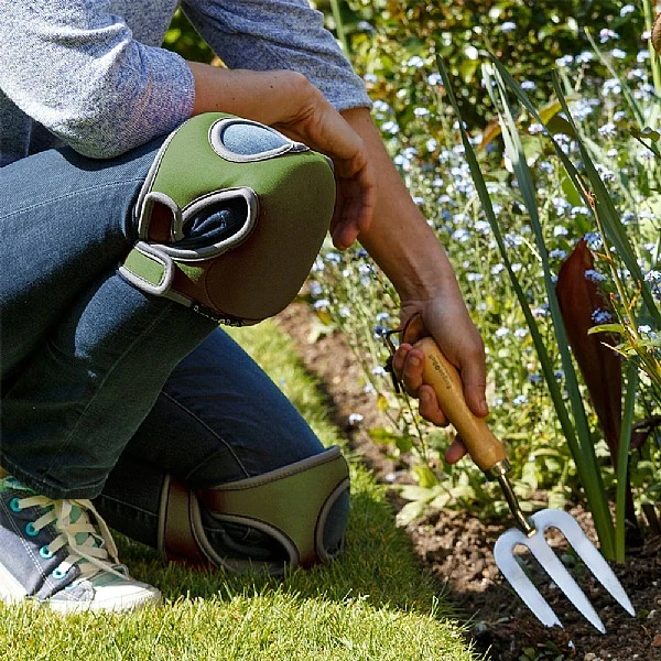 Burgon & Ball Moss Kneelo® Knee Pads 5 Burgon & Ball Moss Kneelo® Knee Pads - Image 3