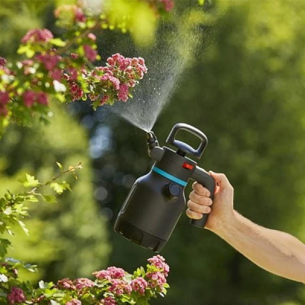 Gardena 1.25L Pressure Sprayer 4 Gardena 1.25L Pressure Sprayer - Image 2