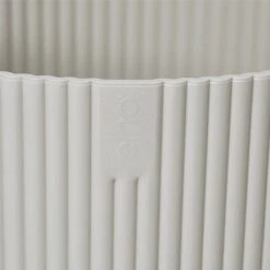 Elho Vibes Fold Round Planter 22cm Silky White 11 Elho Vibes Fold Round Planter 22cm Silky White -Elho Shop 1230826 4