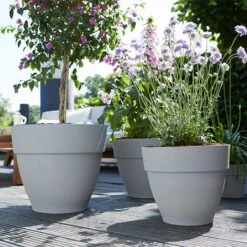 Elho Vibia Campana 35cm Round Planter (Various Colours) -Elho Shop VIBCAMRND35 4
